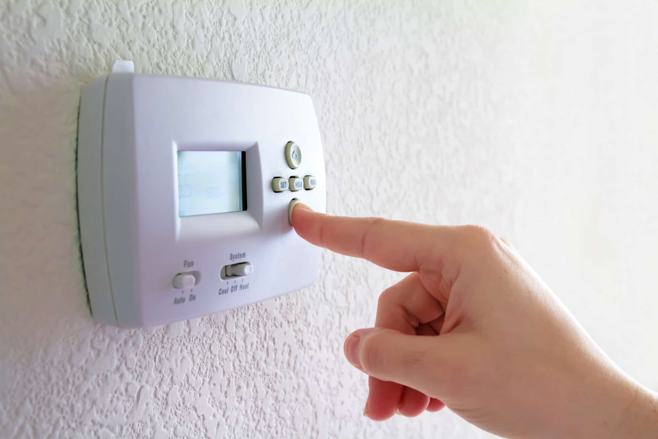 How Smart Thermostats Improve Comfort and Reduce Energy Bills